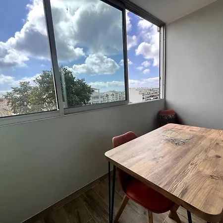 Entre Deux Au Palm * Cannes